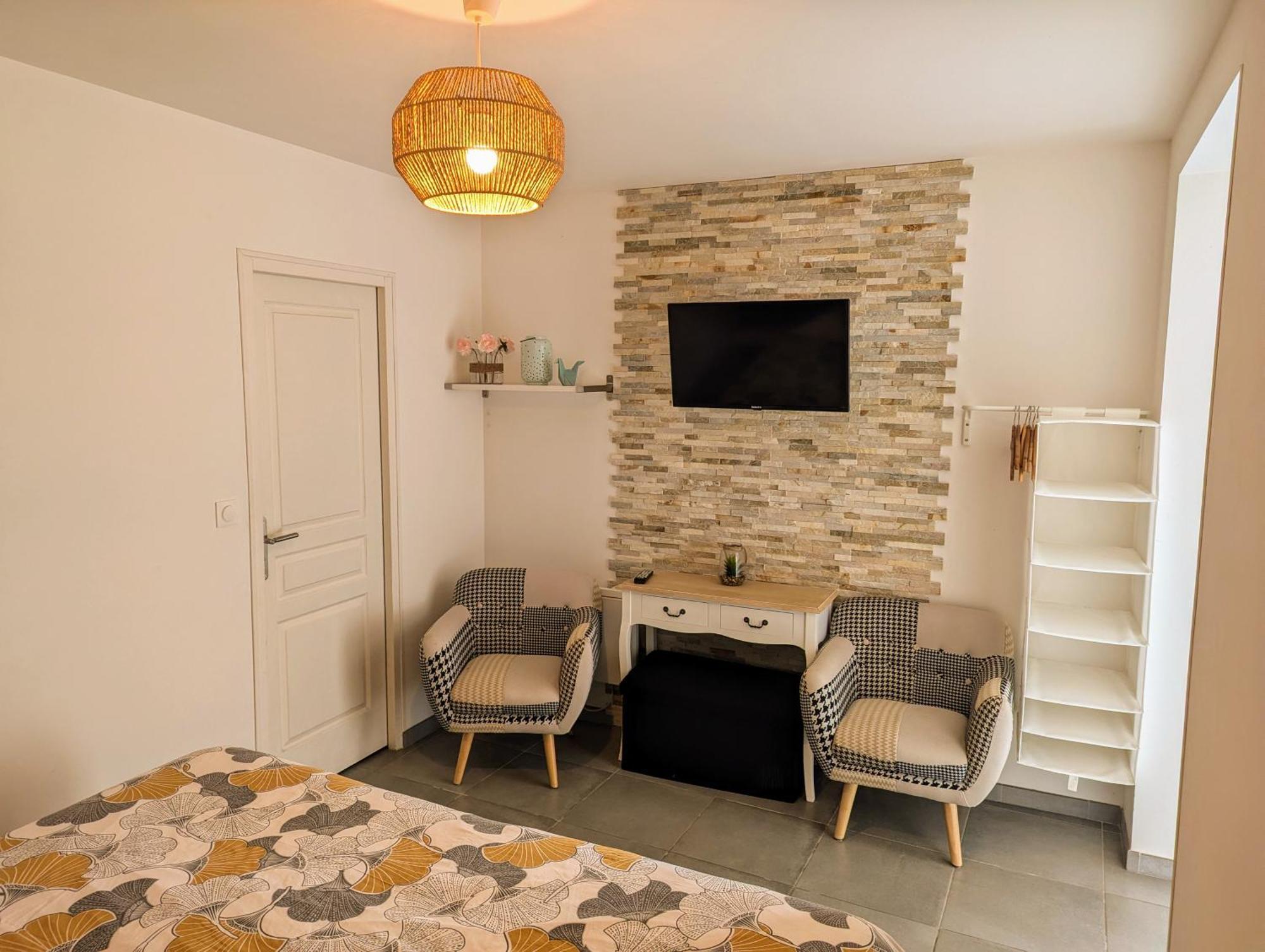 Studio Les Chambres De La Source - Milouin Sancourt  Ngoại thất bức ảnh